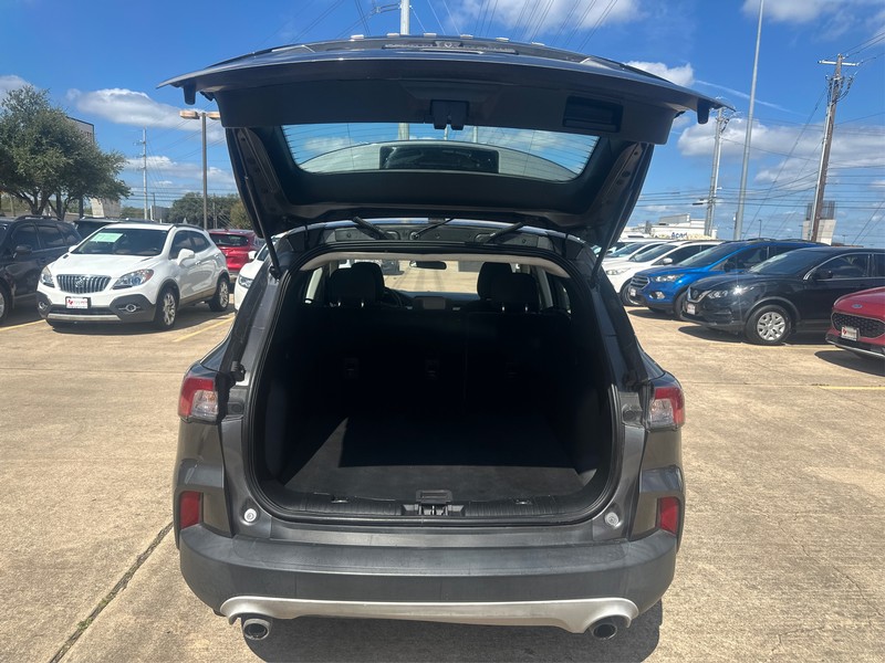 Ford Escape Vehicle Full-screen Gallery Image 11