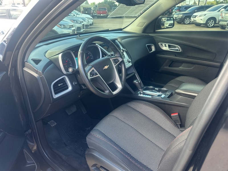 Chevrolet Equinox Vehicle Full-screen Gallery Image 9