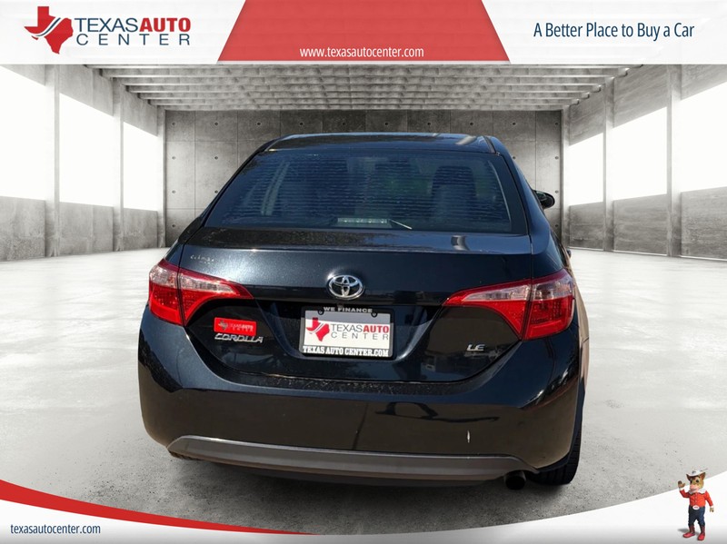 Toyota Corolla Vehicle Full-screen Gallery Image 6