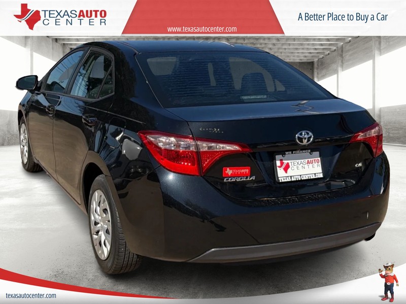 Toyota Corolla Vehicle Full-screen Gallery Image 8