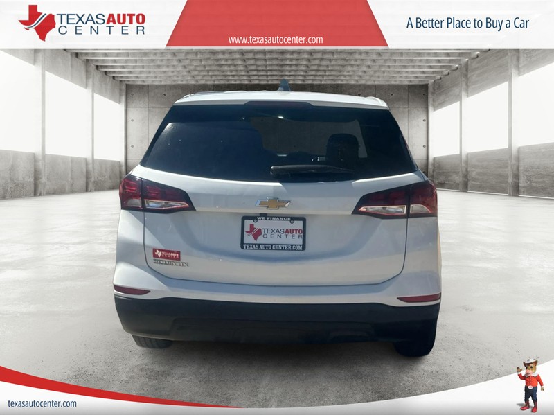 Chevrolet Equinox Vehicle Full-screen Gallery Image 6