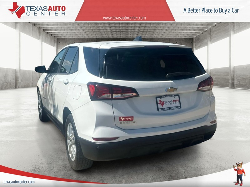 Chevrolet Equinox Vehicle Full-screen Gallery Image 8