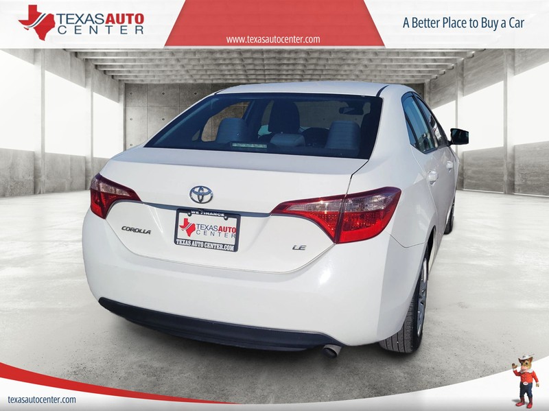 Toyota Corolla Vehicle Full-screen Gallery Image 5