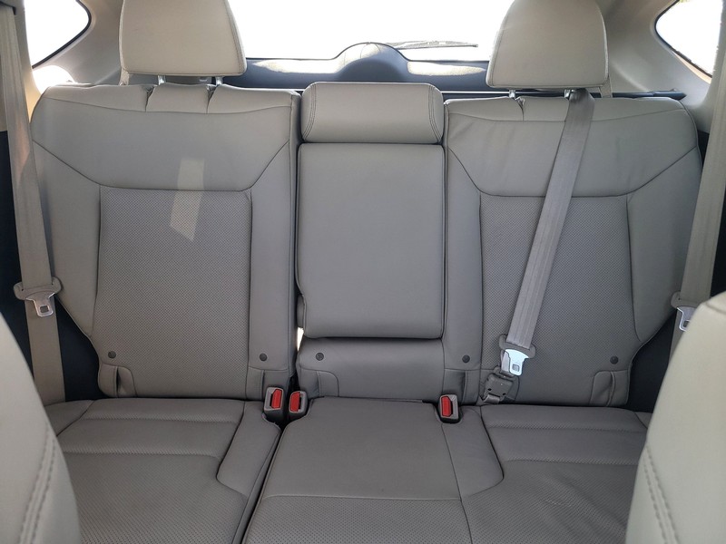 Honda CR-V Vehicle Full-screen Gallery Image 12