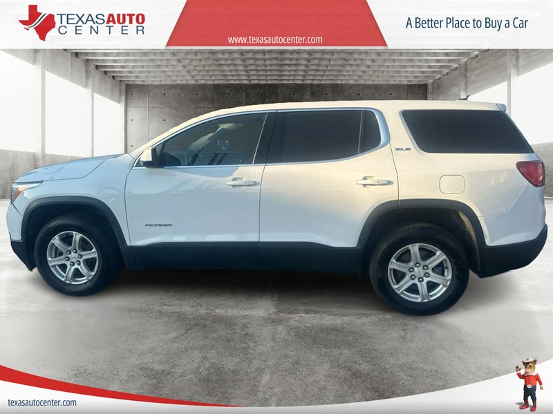 GMC Acadia Vehicle Full-screen Gallery Image 5