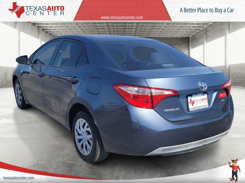 Toyota Corolla Vehicle Full-screen Gallery Image 8