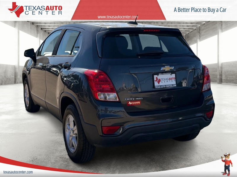 Chevrolet Trax Vehicle Full-screen Gallery Image 8