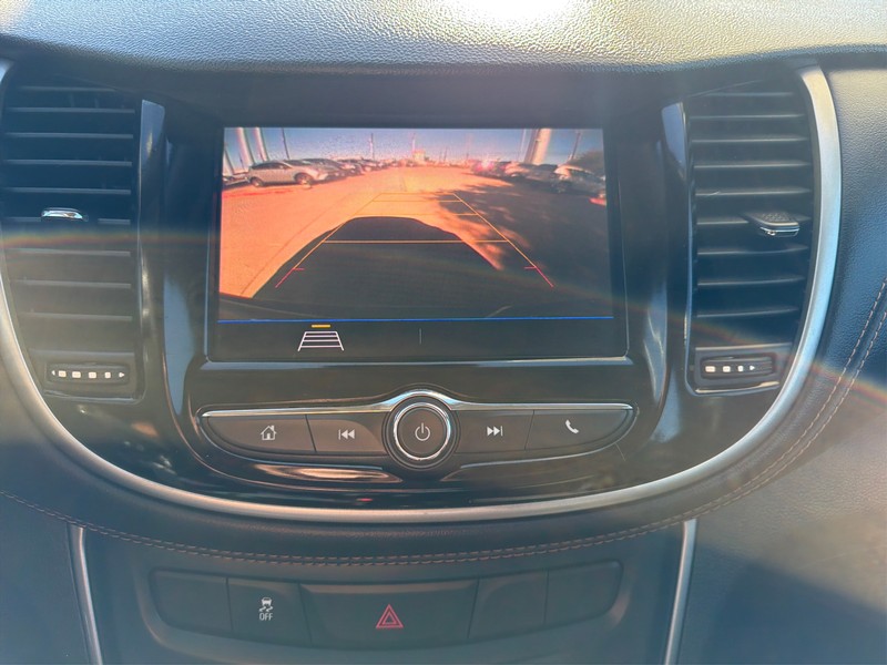 Chevrolet Trax Vehicle Full-screen Gallery Image 17