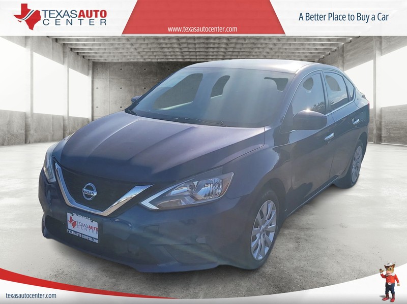 Nissan Sentra Vehicle Full-screen Gallery Image 2