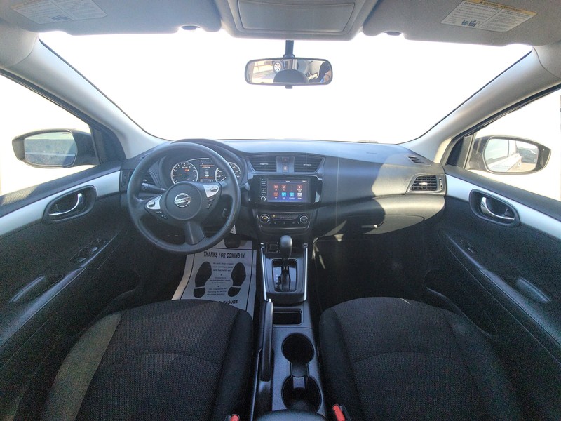 Nissan Sentra Vehicle Full-screen Gallery Image 14