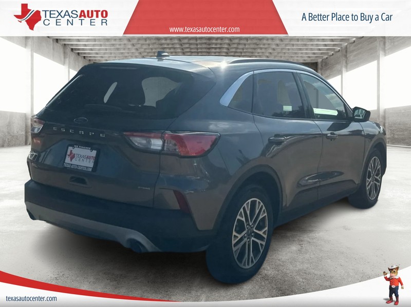 Ford Escape Vehicle Full-screen Gallery Image 7