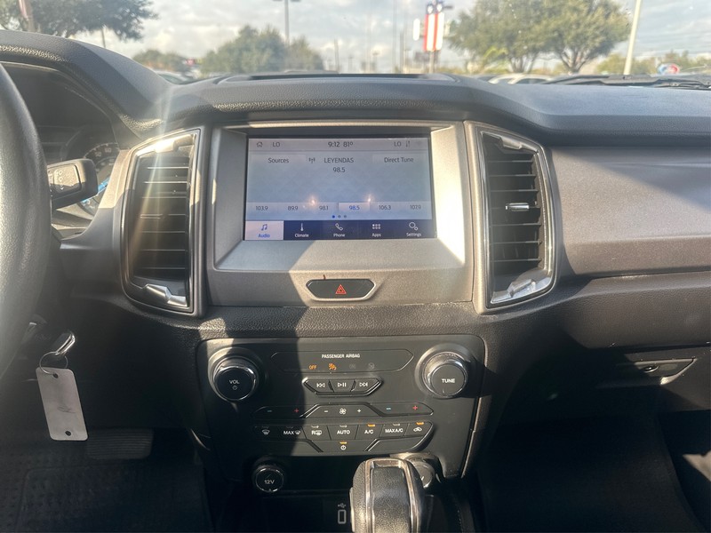 Ford Ranger Vehicle Full-screen Gallery Image 12