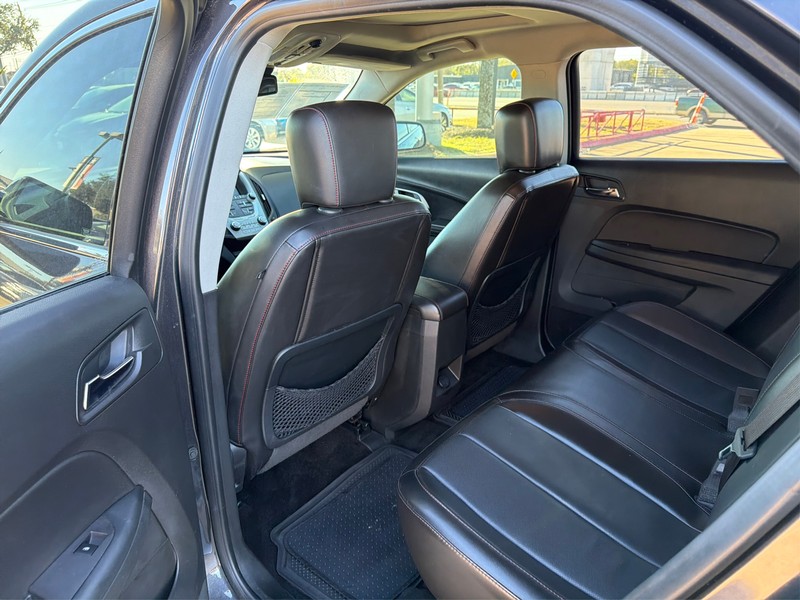 Chevrolet Equinox Vehicle Full-screen Gallery Image 10