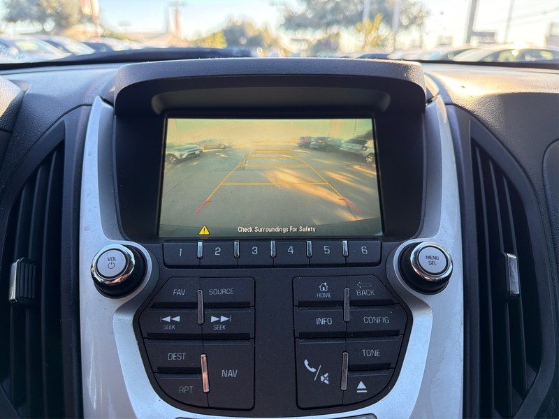 Chevrolet Equinox Vehicle Full-screen Gallery Image 18
