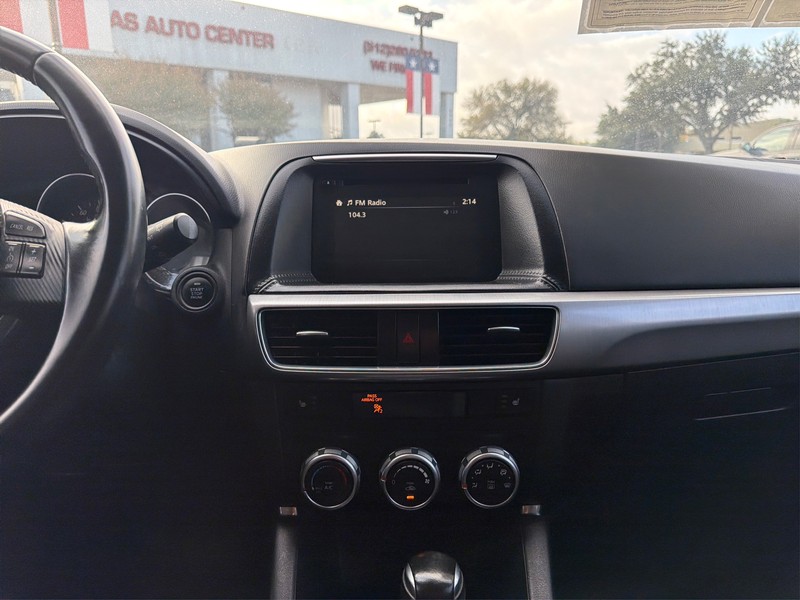 Mazda CX-5 Vehicle Full-screen Gallery Image 12