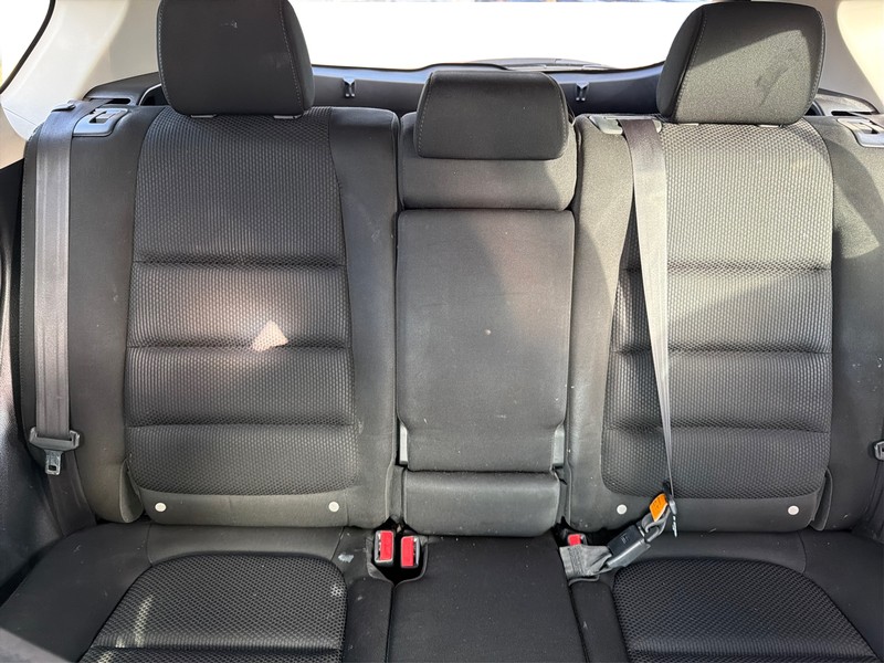 Mazda CX-5 Vehicle Full-screen Gallery Image 13