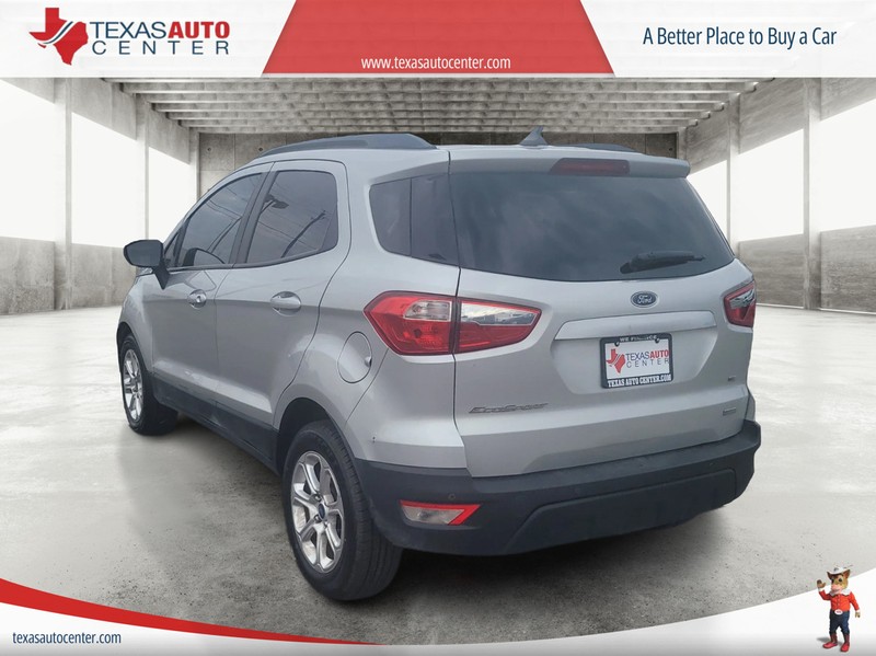 Ford EcoSport Vehicle Full-screen Gallery Image 8