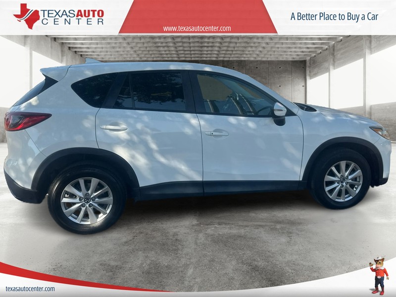 Mazda CX-5 Vehicle Full-screen Gallery Image 4