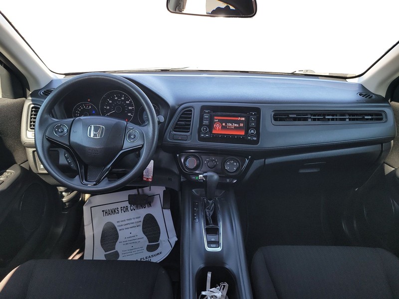 Honda HR-V Vehicle Full-screen Gallery Image 15