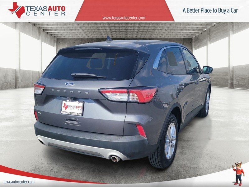 Ford Escape Vehicle Full-screen Gallery Image 6