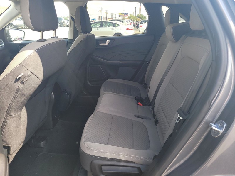 Ford Escape Vehicle Full-screen Gallery Image 9