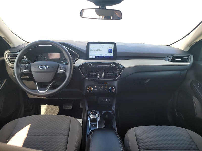 Ford Escape Vehicle Full-screen Gallery Image 15
