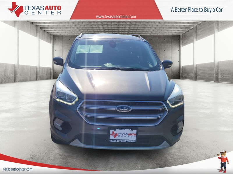 Ford Escape Vehicle Full-screen Gallery Image 3