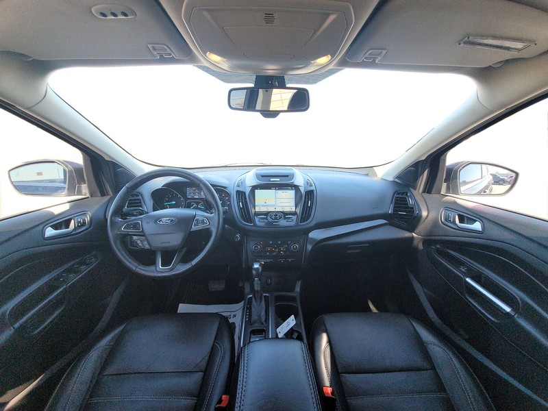 Ford Escape Vehicle Full-screen Gallery Image 15