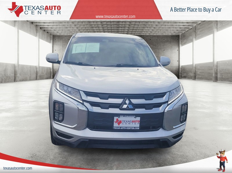 Mitsubishi Outlander Sport Vehicle Full-screen Gallery Image 3