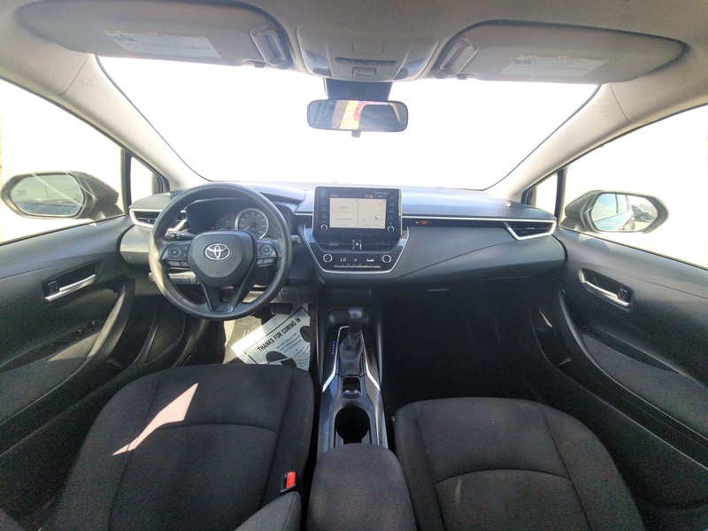 Toyota Corolla Vehicle Full-screen Gallery Image 14