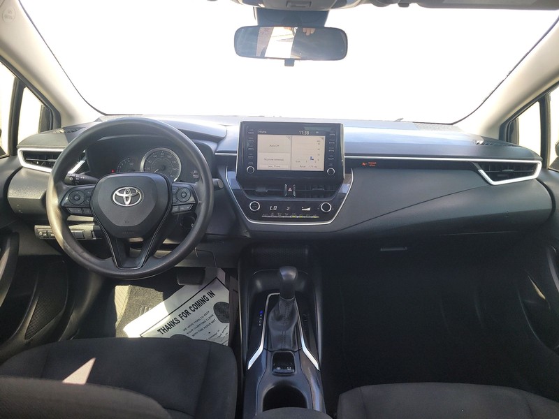 Toyota Corolla Vehicle Full-screen Gallery Image 15