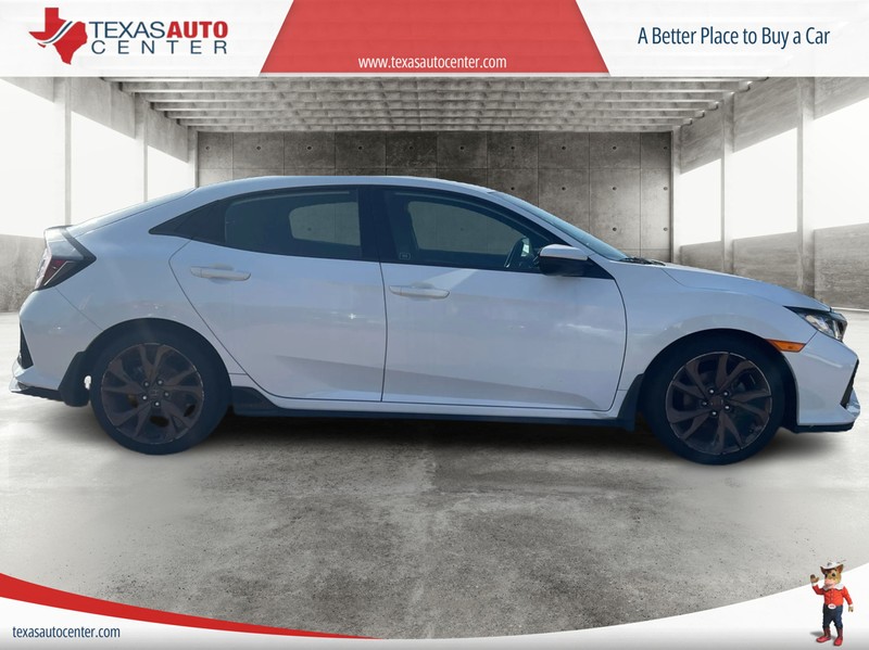 Honda Civic Hatchback Vehicle Full-screen Gallery Image 4