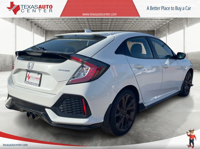 Honda Civic Hatchback Vehicle Full-screen Gallery Image 6