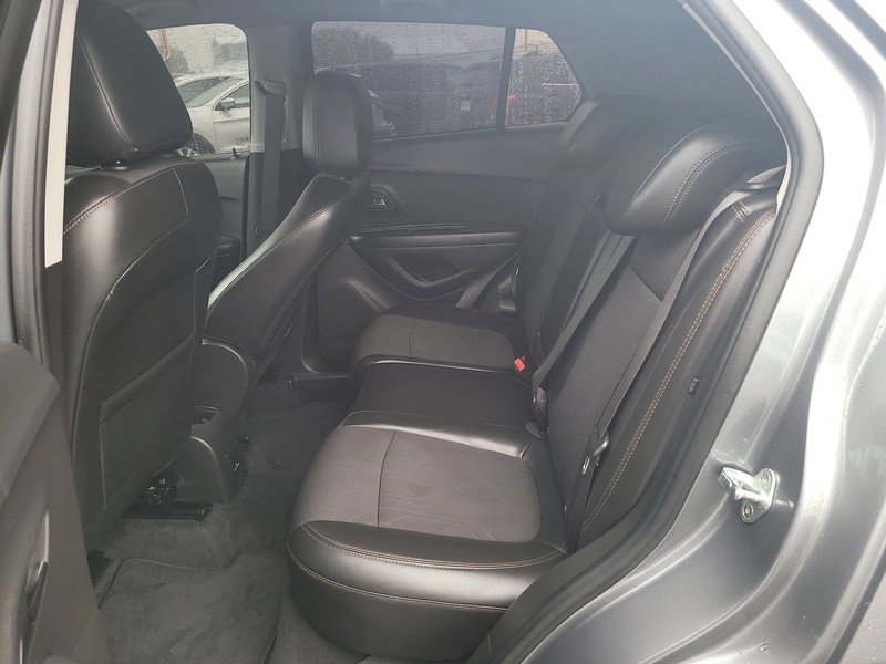 Chevrolet Trax Vehicle Full-screen Gallery Image 10