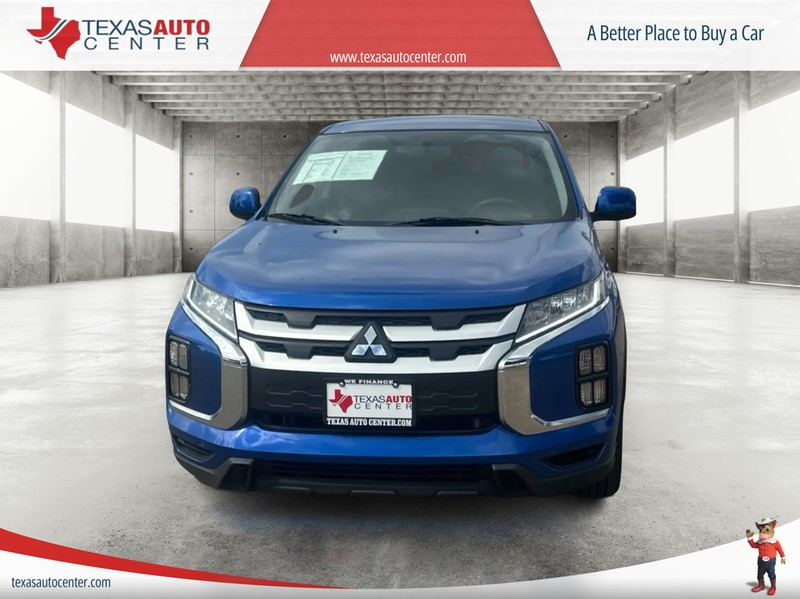 Mitsubishi Outlander Sport Vehicle Full-screen Gallery Image 03