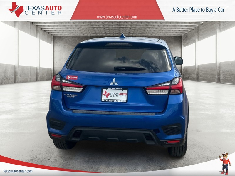 Mitsubishi Outlander Sport Vehicle Full-screen Gallery Image 06