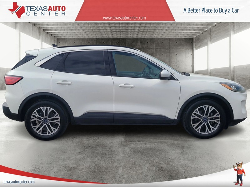 Ford Escape Vehicle Full-screen Gallery Image 4