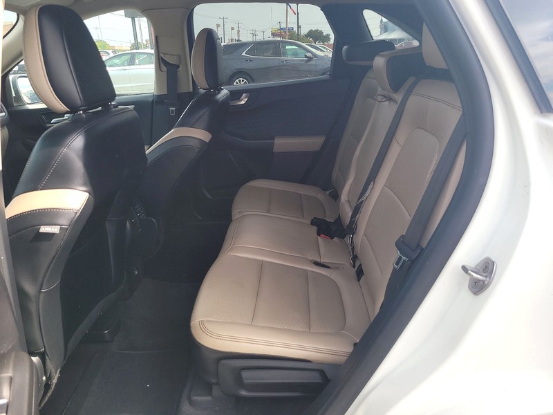 Ford Escape Vehicle Full-screen Gallery Image 10