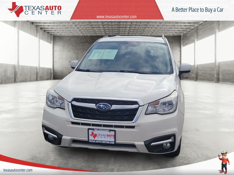 Subaru Forester Vehicle Full-screen Gallery Image 02