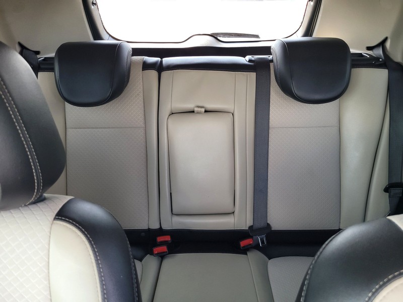 Buick Encore Vehicle Full-screen Gallery Image 13