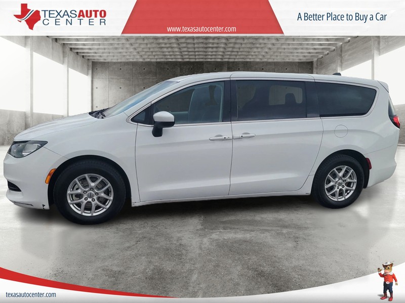 Chrysler Voyager Vehicle Full-screen Gallery Image 05