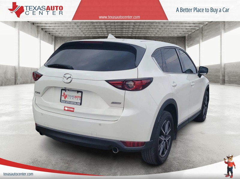 Mazda CX-5 Vehicle Full-screen Gallery Image 5