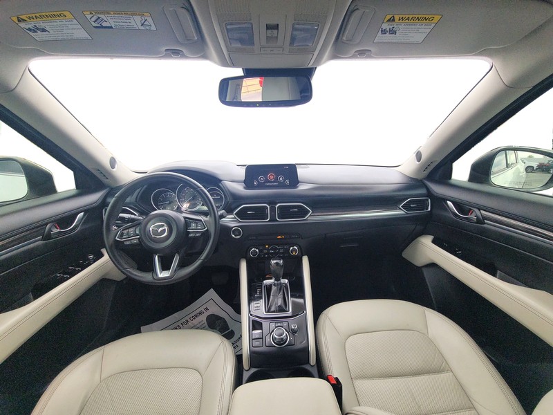 Mazda CX-5 Vehicle Full-screen Gallery Image 14