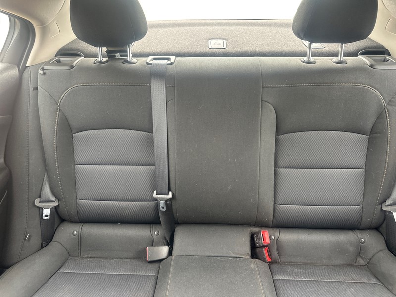 Chevrolet Cruze Vehicle Full-screen Gallery Image 13