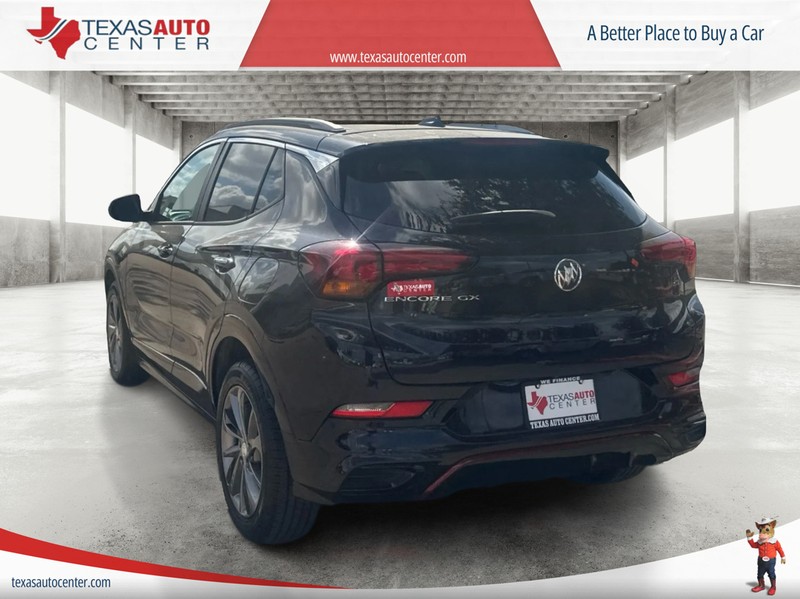Buick Encore GX Vehicle Full-screen Gallery Image 8