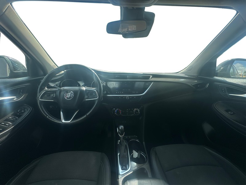 Buick Encore GX Vehicle Full-screen Gallery Image 16