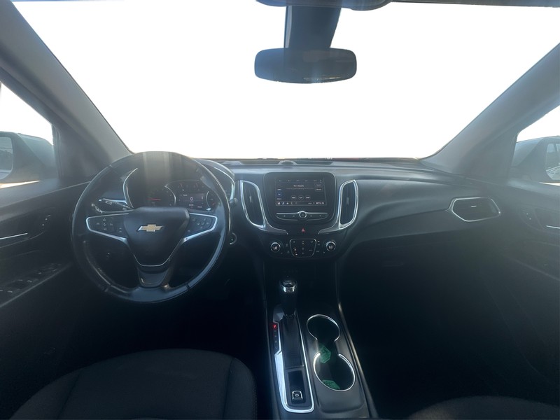 Chevrolet Equinox Vehicle Full-screen Gallery Image 16