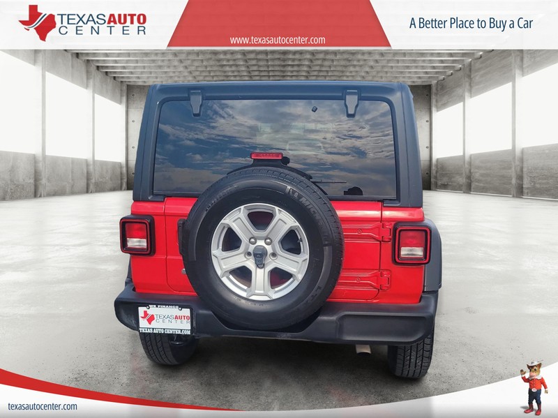 Jeep Wrangler Unlimited Vehicle Full-screen Gallery Image 06