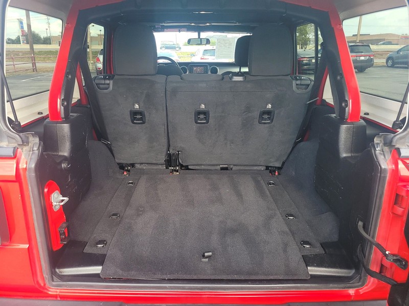 Jeep Wrangler Unlimited Vehicle Full-screen Gallery Image 11