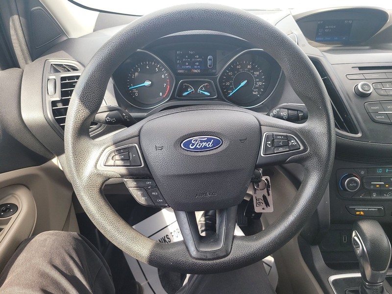 Ford Escape Vehicle Full-screen Gallery Image 14